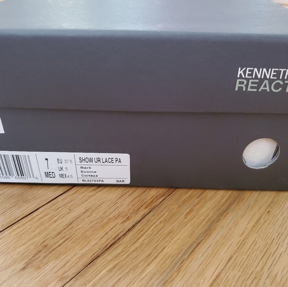 New in Box Kenneth Cole Reaction brown sandals - Picture 5 of 9